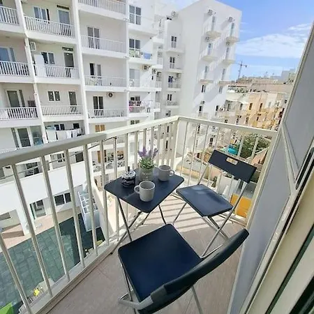 Summer Apartment